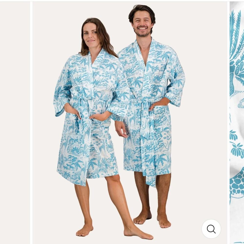 NWT NEW Woodstock Laundry BLUE MONO SAFARI ON WHITE Kimono Robe - Picture 3 of 9